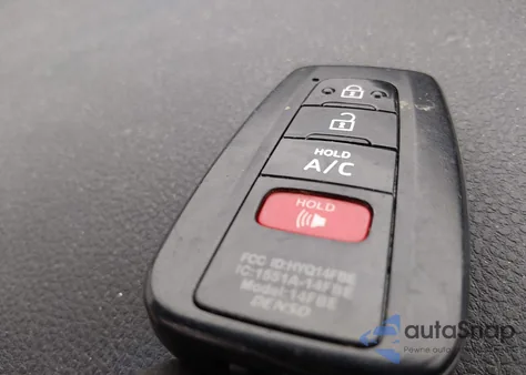 2017 Toyota Prius Prime Premium z USA, uszkodzony, nr VIN JTDKARFP3H3041280